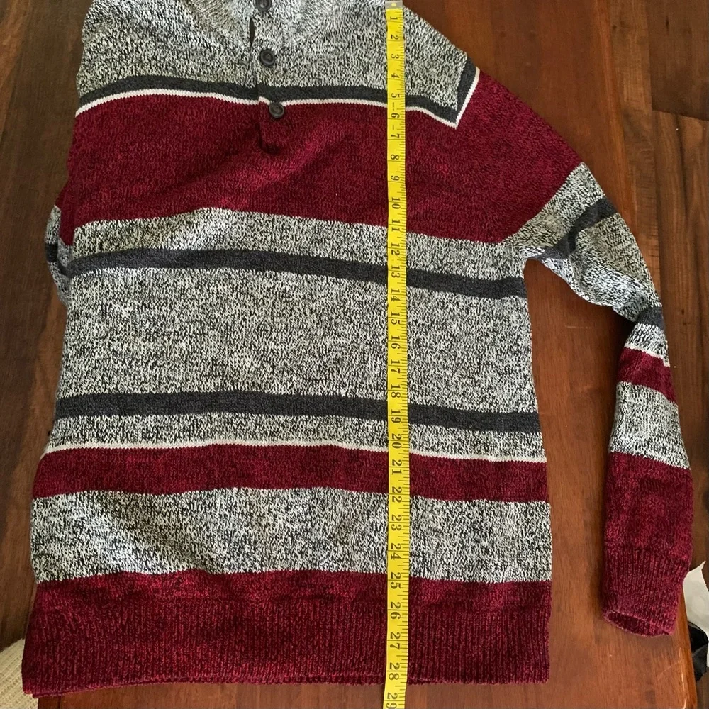 Chaps Ralph Lauren Sweater Mens XL Gray Red Striped Knit Henley Button Collar - Picture 10 of 10